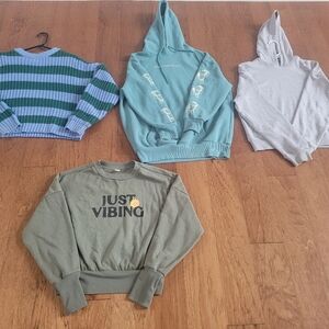 lot of 4 items teens cotton hoodies, sweatshirt, sweater size S Juniors